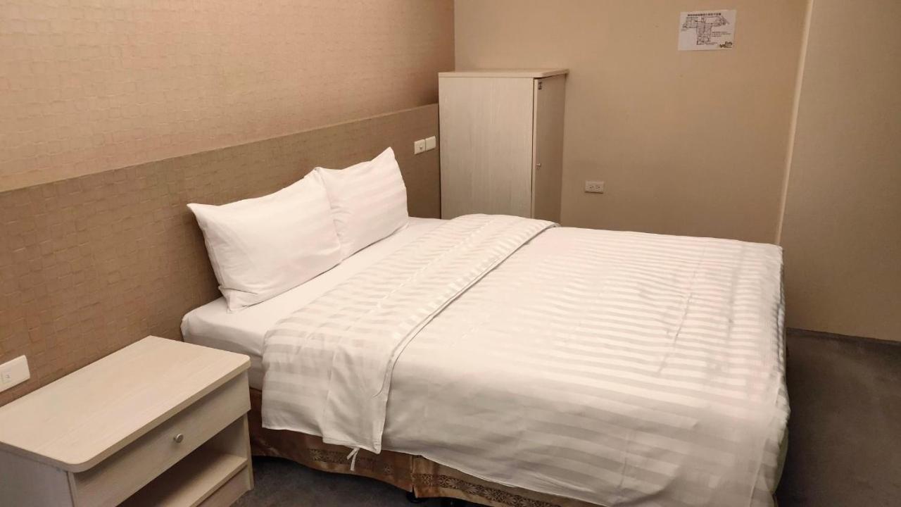 Shun-Yi Business Hotel Csiaji Kültér fotó