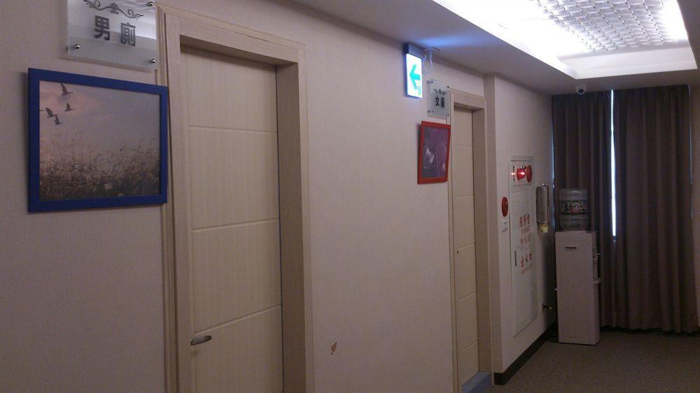 Shun-Yi Business Hotel Csiaji Kültér fotó