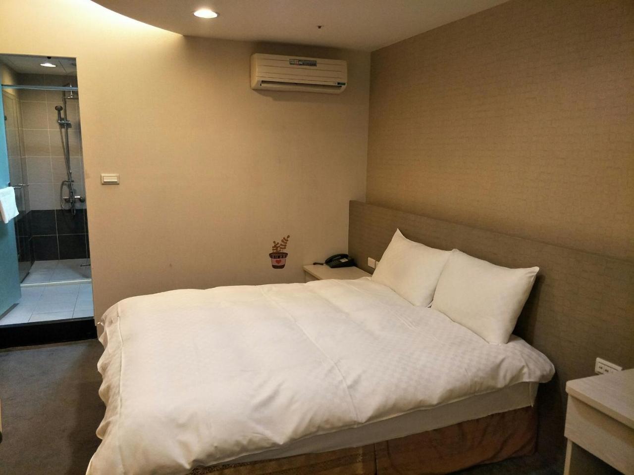 Shun-Yi Business Hotel Csiaji Kültér fotó